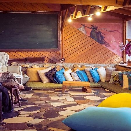 Nomad Hostel Nimrod Exterior photo
